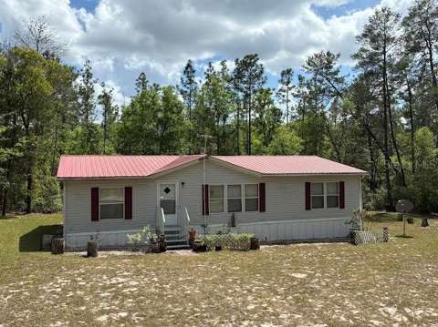 109 Greenwood Road, home for sale in Florahome 32140