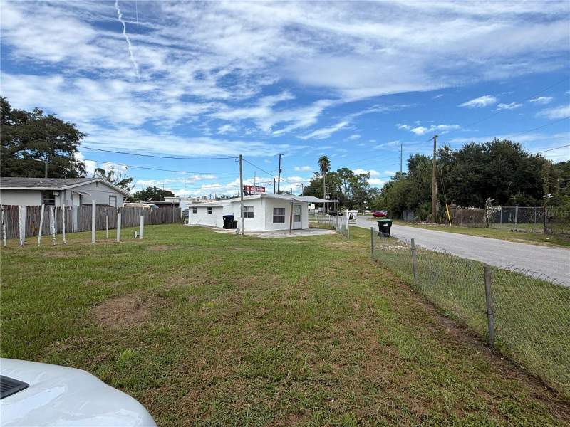 1 bedroom Single Family Residence at 2602 Sidney Avenue, Annandale Park, Orlando — photo 2