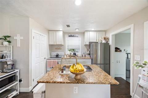 1202 Sumter Street, Leesburg FL - photo 9 of 24