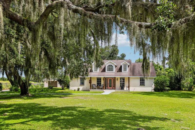 4 bedroom Single Family Residence at 408 Holloway Road, Robichaud Platted Sub, Plant City — photo 1