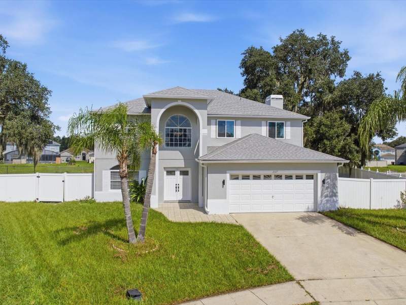 4 bedroom Single Family Residence at 207 Redwood Bark Trail, Tamarind Parke At Cypress Woods Unit 2, Kissimmee — photo 2