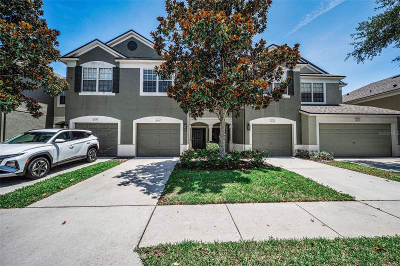 3 bedroom Townhouse at 10155 Haverhill Ridge Drive, Valhalla Ph 3-4, Riverview — photo 2