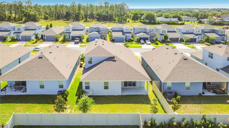 5 bedroom Single Family Residence at 4485 Davos Drive, Hartwood Lndg, Clermont — photo 4
