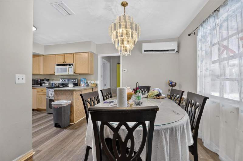 3 bedroom Single Family Residence at 202 9th Street, Blue & Red, Ruskin — photo 4