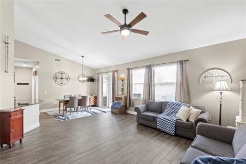 4038 Lithia Ridge Boulevard, Valrico FL - photo 6 of 6