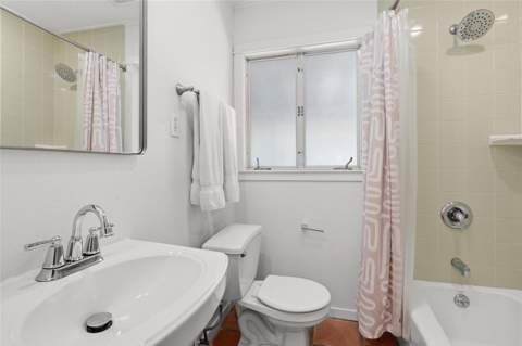 2142 Waldemere Street, Sarasota FL - photo 19 of 37