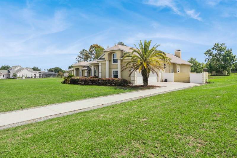 4 bedroom Single Family Residence at 17540 Vista Belle Court, Vista Verde Sub, Montverde — photo 2