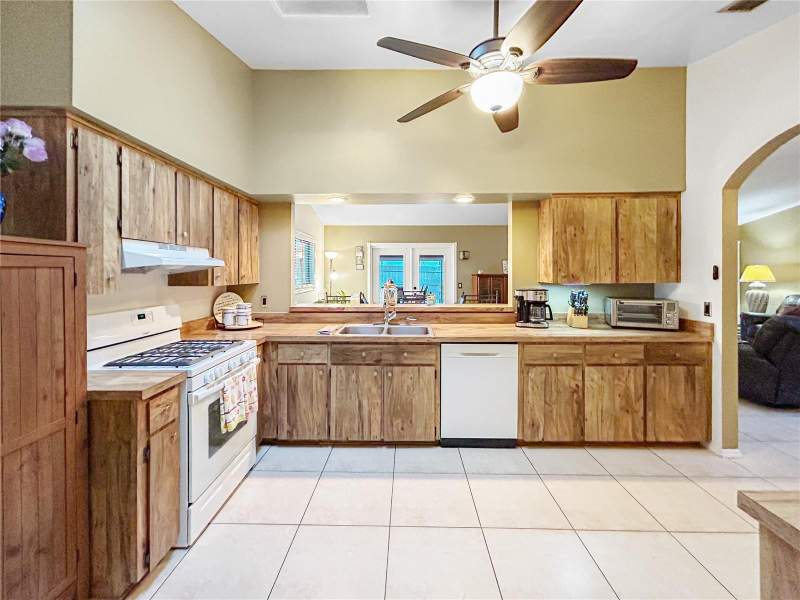 4 bedroom Single Family Residence at 1616 E Sandpiper Trail, Sterling Oaks, Casselberry — photo 5