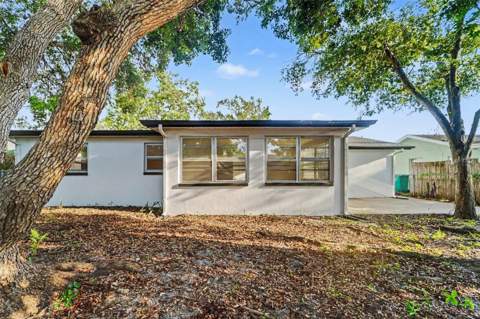 7207 Sandalwood Drive, Port Richey FL - photo 12 of 15