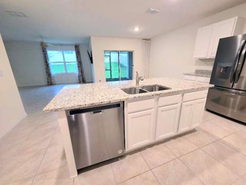 5268 Greenheart Avenue, Mount Dora FL - photo 9 of 36