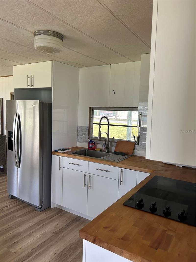 2 bedroom Mobile Home at 14750 Old US Highway 441, La Dora Manor, Tavares — photo 4