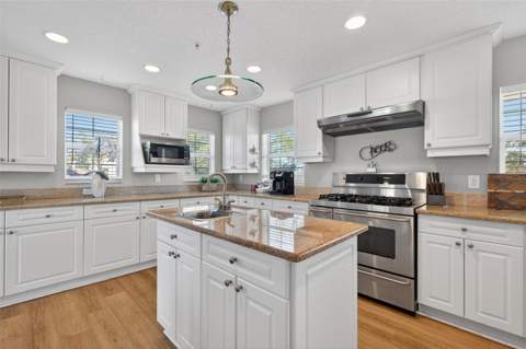 1902 Arrowhead Drive, St Petersburg FL - photo 13 of 49