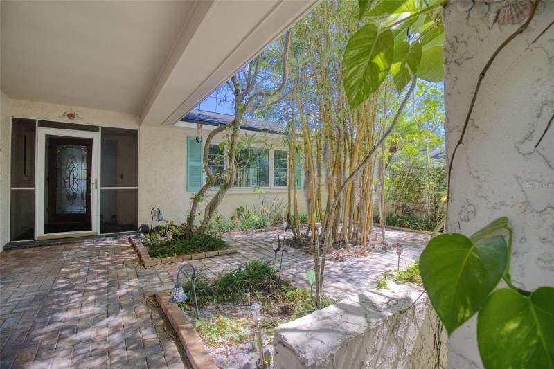 3 bedroom Single Family Residence at 2972 Kenilwick Drive, Timber Ridge Of Countryside Unit One, Clearwater — photo 4