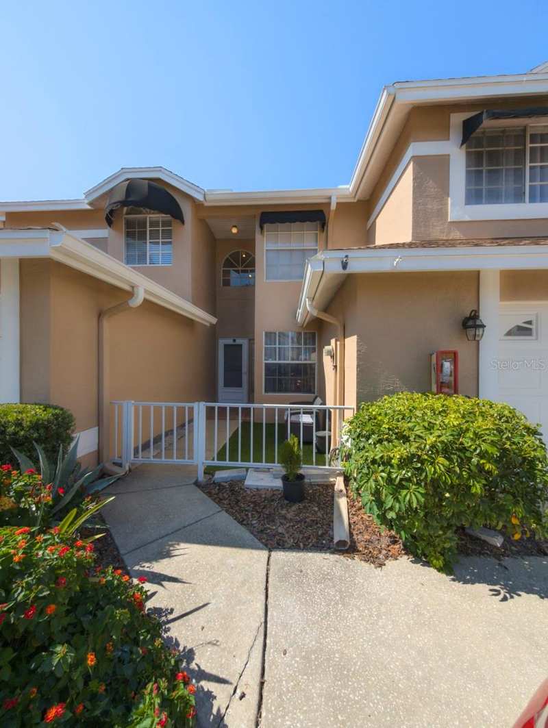 3 bedroom Townhouse at 3077 Branch Drive, Overlook, Clearwater — photo 1