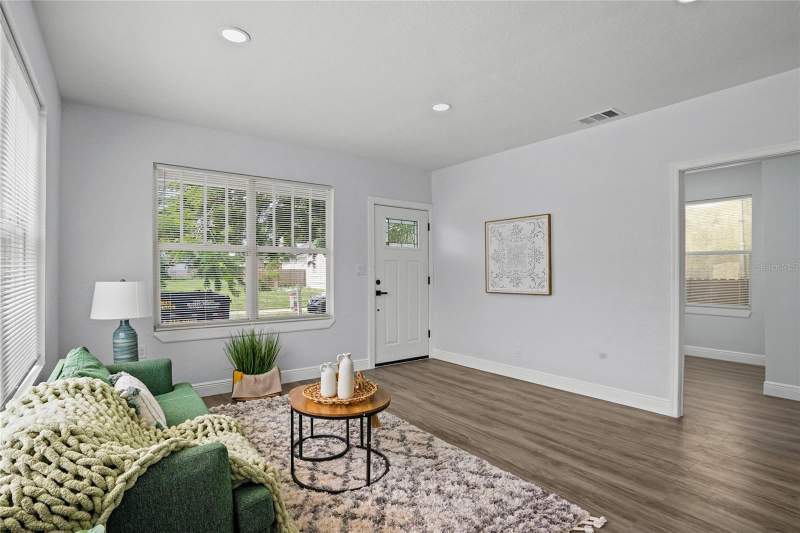 2 bedroom Single Family Residence at 2517 W Palmetto Street, Mac Farlanes Rev Map Of Add, Tampa — photo 3