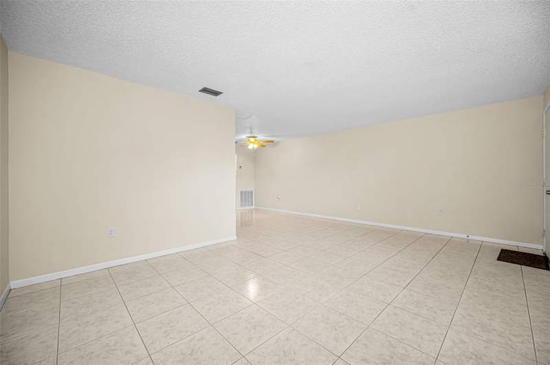 1 bedroom Condominium at 5750 80th Street #D101, Five Towns Of St Pete, St Petersburg — photo 5
