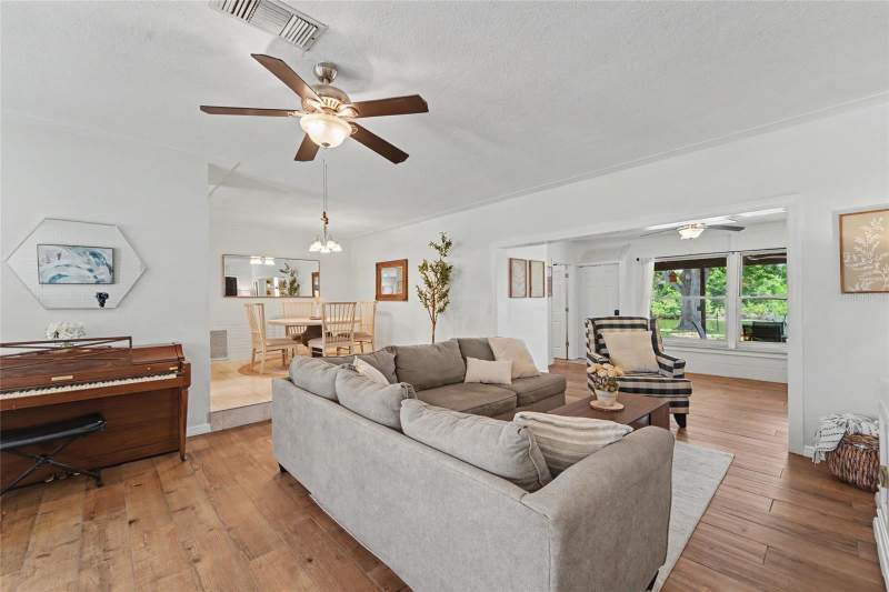 3 bedroom Single Family Residence at 8879 LAKEWOOD DRIVE, EAST RIDGE LAKE 1ST ADD, SEMINOLE — photo 5
