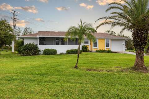 295 Annapolis Lane, pool for sale in Rotonda West