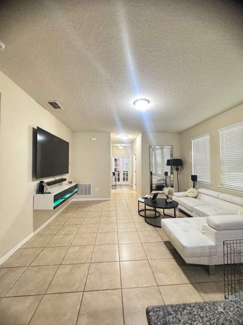 2515 Nouveau Way, Kissimmee FL - photo 6 of 36