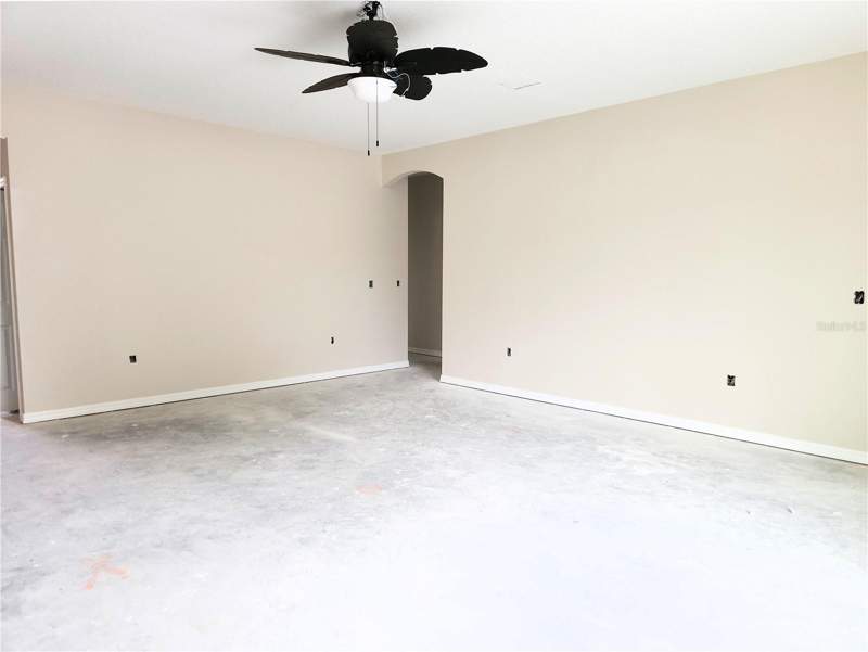 3 bedroom Single Family Residence at 411 Shannon Estates Court, Shannon Estates, Plant City — photo 5