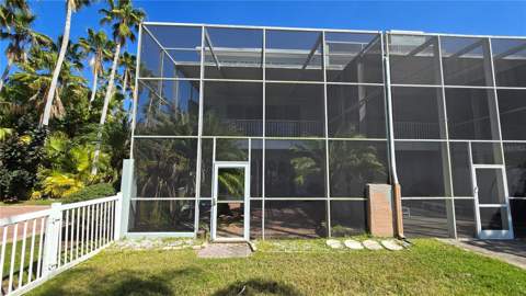 1648 Lago Vista Boulevard, Palm Harbor FL - photo 14 of 58