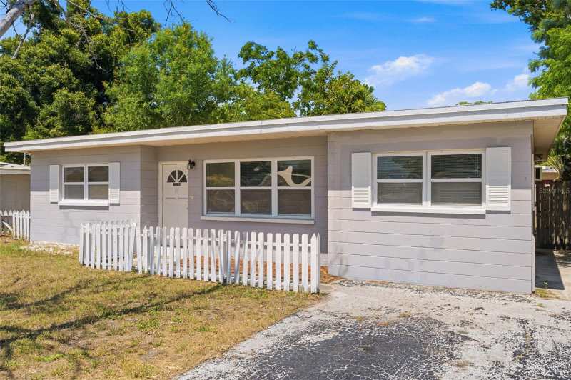 3 bedroom Single Family Residence at 8871 93rd Street, Clearwood Sub 2nd Add, Seminole — photo 1
