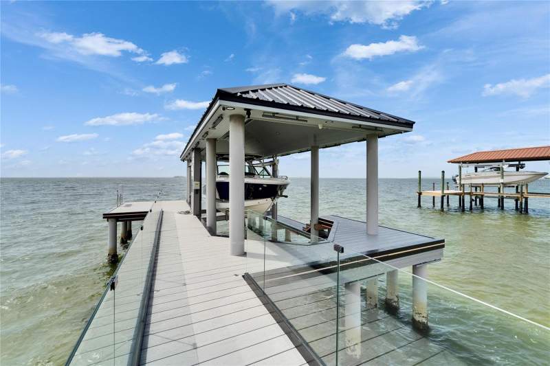 7 bedroom Single Family Residence at 6526 Surfside Boulevard, Mustique Bay, Apollo Beach — photo 5