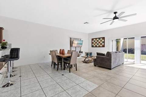 1057 Universal Rest Place, Kissimmee FL - photo 10 of 36