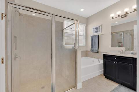 8711 Eden Cove Drive, Winter Garden FL - photo 12 of 37