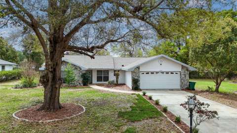 6068 W Douneray Loop, starter home for sale in Crystal River