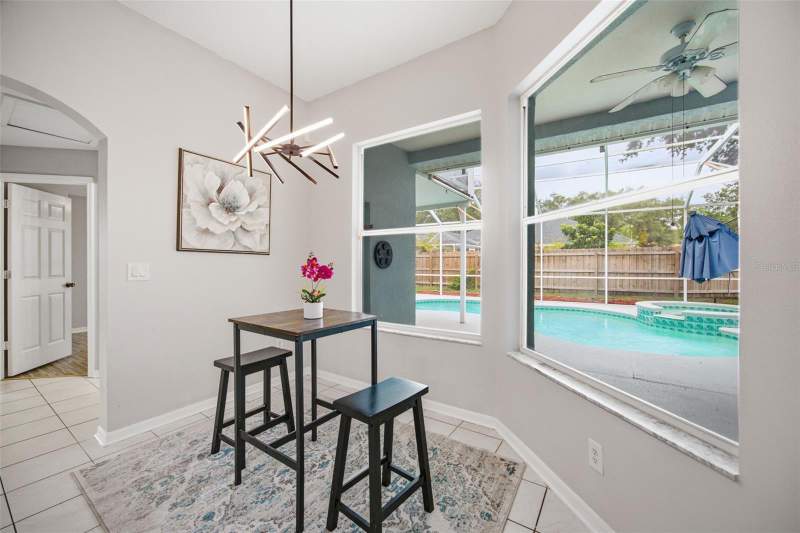 5 bedroom Single Family Residence at 4634 River Overlook Drive, River Crossing Estates Ph 4, Valrico — photo 5