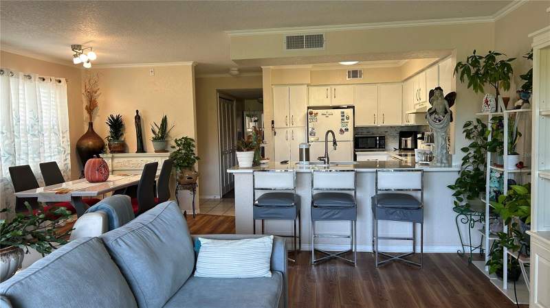 2 bedroom Condominium at 14037 Fairway Island Drive #218, Audubon Vls/Hunters Crk Condo, Orlando — photo 2