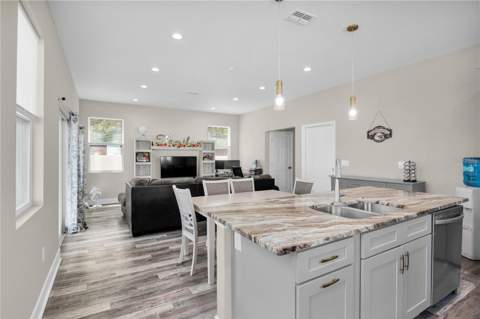 2404 Cassell, Tampa FL - photo 6 of 6