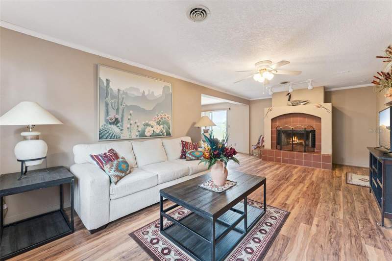 2 bedroom Single Family Residence at 17561 County Road 455, Lake Florence Estates, Montverde — photo 5