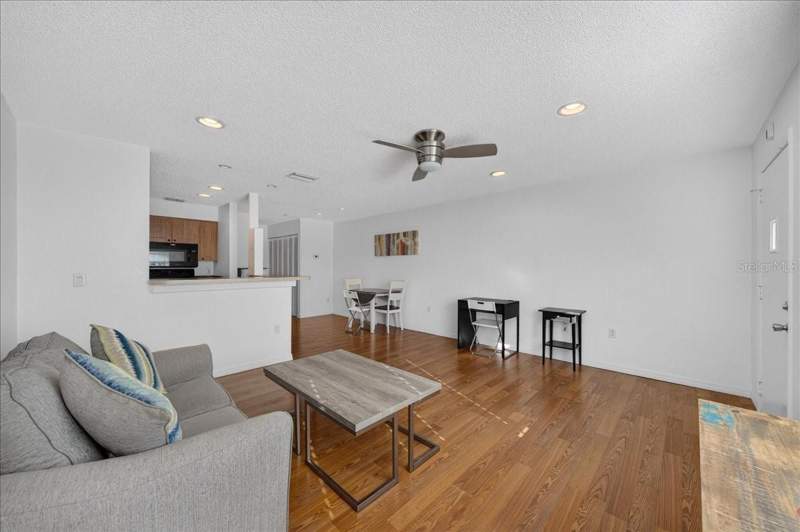 1 bedroom Villa at 670 Green Valley Road #F4, Green Valley Estates Unit Two, Palm Harbor — photo 4