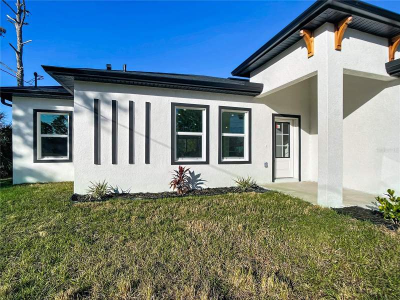 4 bedroom Single Family Residence at 422 Eisenhower Boulevard, Lehigh Acres, Lehigh Acres — photo 3