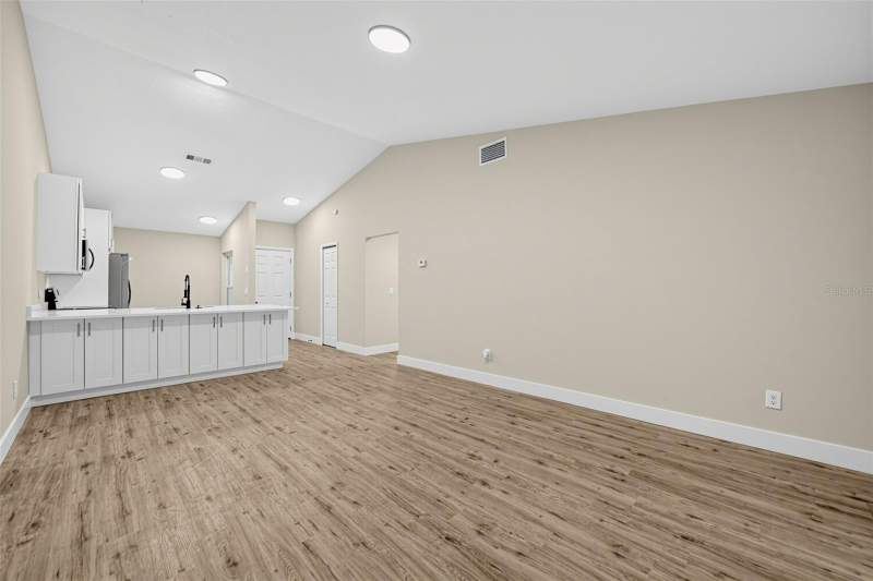 2 bedroom Half Duplex at 583 Bablonica Drive, Willowbrook Cove, Orlando — photo 5