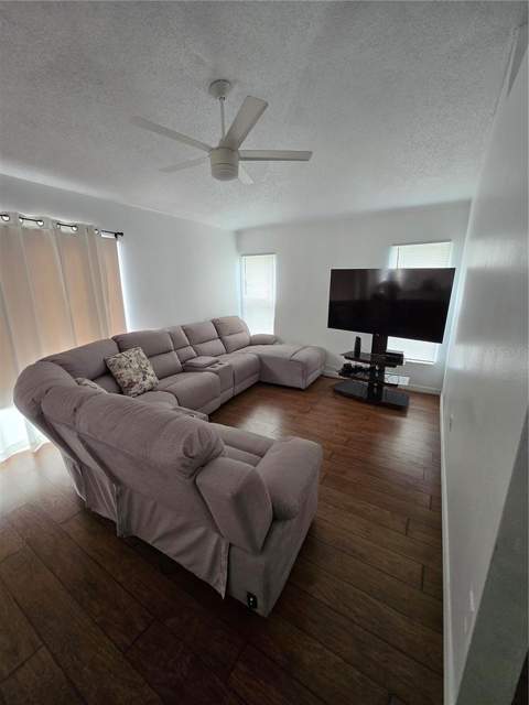 804 Carrousel Lane, Kissimmee FL - photo 9 of 23