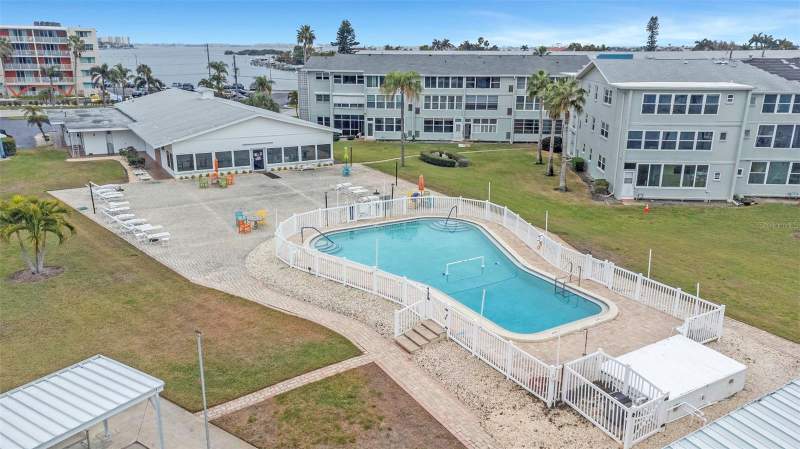 2 bedroom Condominium at 1893 Shore Drive #114, Shore Plaza Bldg, South Pasadena — photo 3