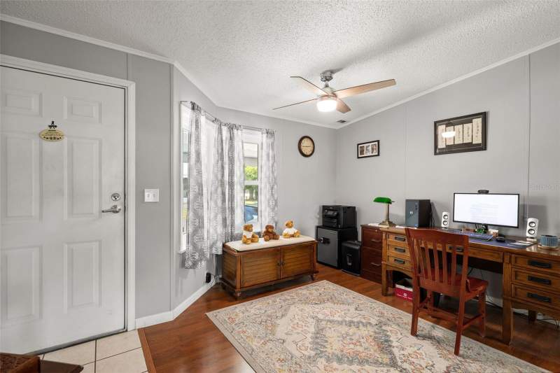 2 bedroom Manufactured Home at 116 Mount Isle Avenue #116, Mobel Americana Mobile Home Park (Unrec), St Petersburg — photo 5