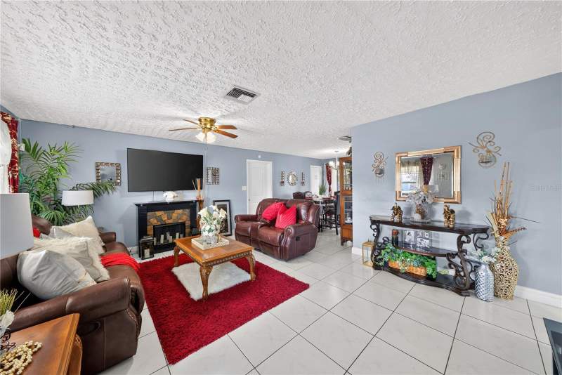 4 bedroom Single Family Residence at 4819 Kathy Jo Terrace, Sylvan Hylands First Add, Orlando — photo 4