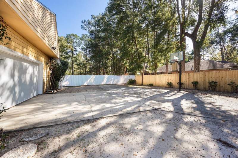 4 bedroom Single Family Residence at 3811 SW 82nd Street, Kenwood, Gainesville — photo 5