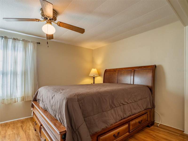 1 bedroom Mobile Home at 401 Denice Drive #401, Lake Seminole Estates Mobile Home Park Unrec, Seminole — photo 5