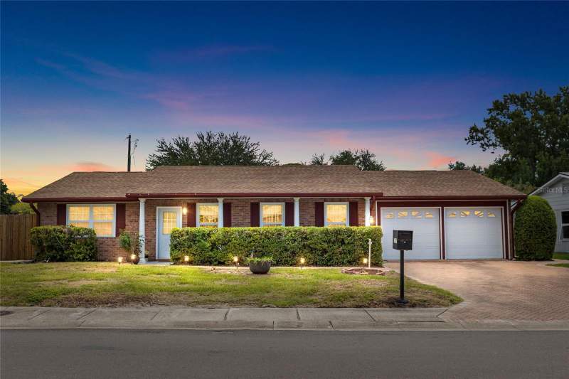 4 bedroom Single Family Residence at 7797 132nd Way, Whispering Forest, Seminole — photo 2