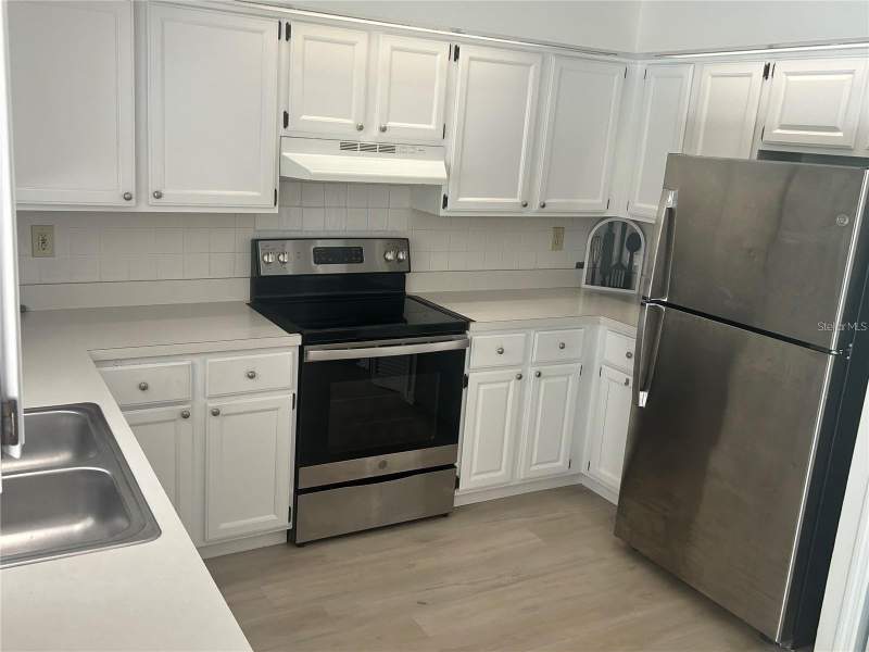 3 bedroom Single Family Residence at 613 Bayport Drive, Poinciana Village 2 Nbhd 3, Kissimmee — photo 3
