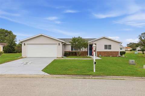 17814 SE 107Th Terrace, home for sale in Summerfield 34491