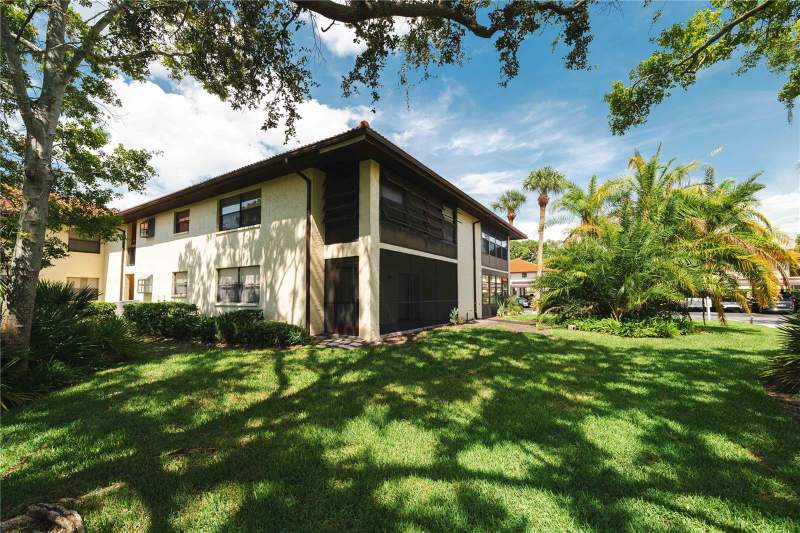 2 bedroom Condominium at 1109 Hammock Pine Boulevard, Hammock Pine Village, Clearwater — photo 3
