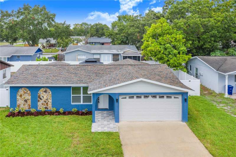 3 bedroom Single Family Residence at 3104 Ash Court, Winchester Park, Dunedin — photo 2