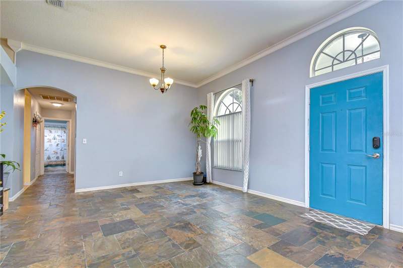 5 bedroom Single Family Residence at 4822 Portobello Circle, Bloomingdale, Valrico — photo 4
