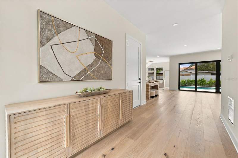 5 bedroom Single Family Residence at 3604 W Leona Street, West Virginia Place, Tampa — photo 3